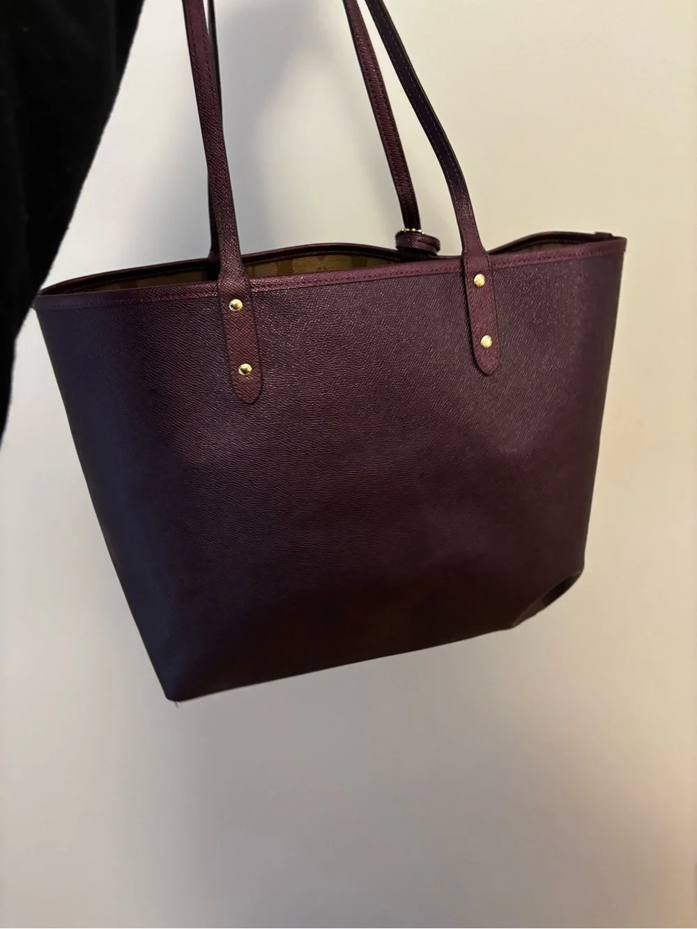 Coach City Tote Bag in Brown with Purple Trim (reversible! pouch included!) - Picture 6 of 10